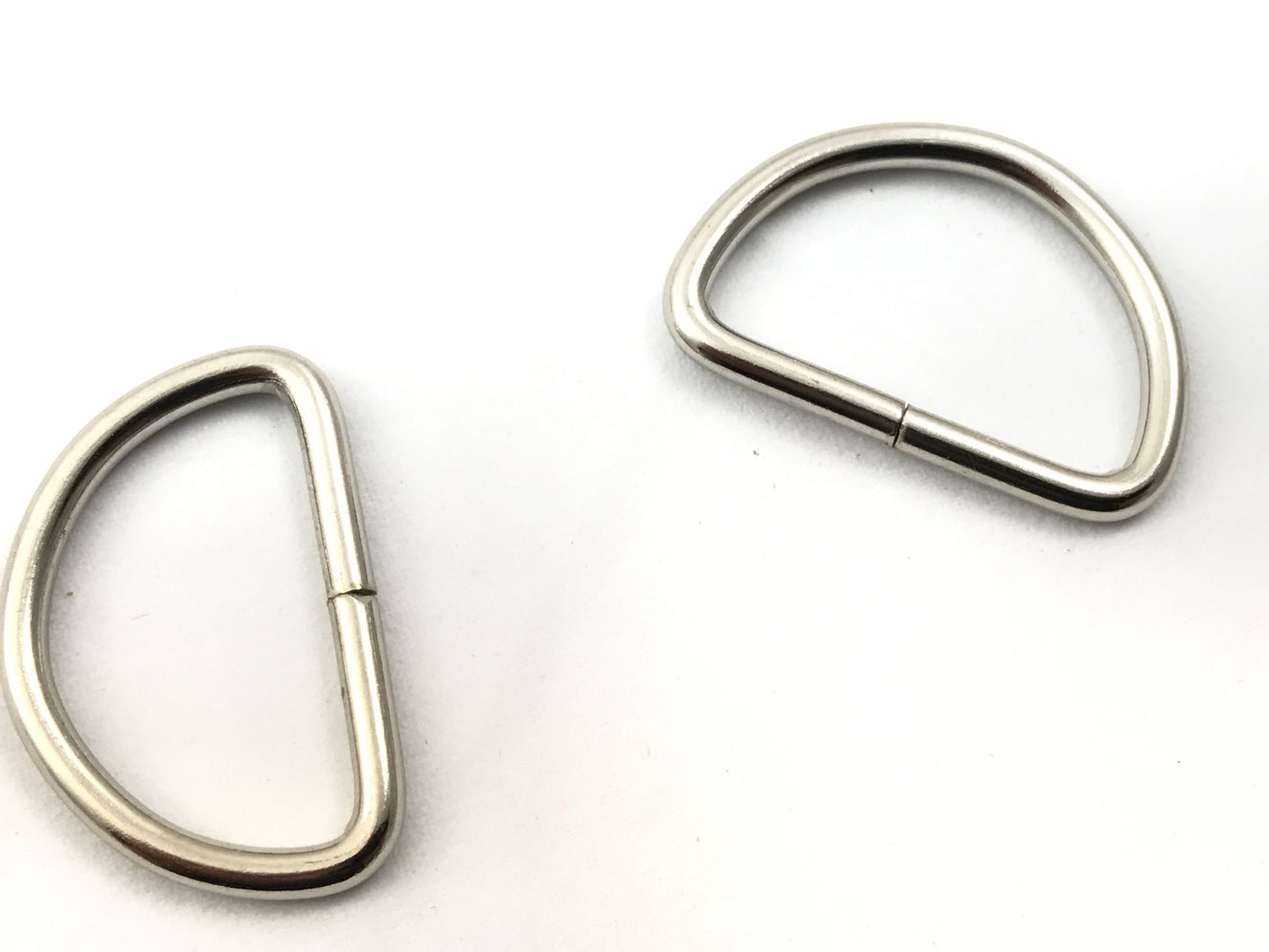 Anelli passanti a “D” per borse